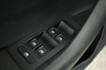 Skoda Octavia III Kombi Facelifting 1.6 TDI 115KM 2019 Skoda Octavia 1.6 TDI, Salon Polska, DSG, VAT 23%, zdjęcie 16