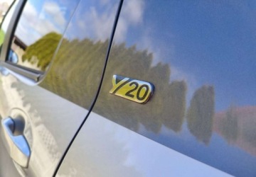 Toyota Yaris III Hatchback 5d Facelifting 2017 1.5 Dual VVT-iE 111KM 2019 Toyota Yaris Toyota Yaris 1.5 20th Anniversary CVT 1.5 Benzyna 111KM, zdjęcie 32