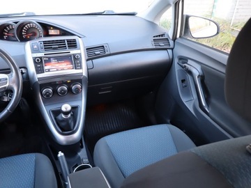 Toyota Verso Minivan Facelifting 1.6 D-4D 112KM 2014 Toyota Verso 1.6 D-4D, Salon Polska, Serwis ASO, zdjęcie 7