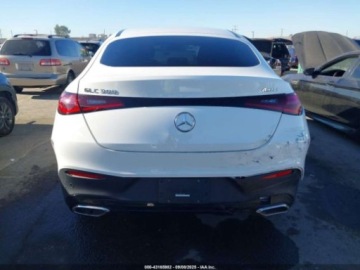 Mercedes GLC C254/X254 2024 Mercedes-Benz GLC 300 4Matic Coupe 2024 2.0l 2.0 Benzyna 255KM, zdjęcie 4