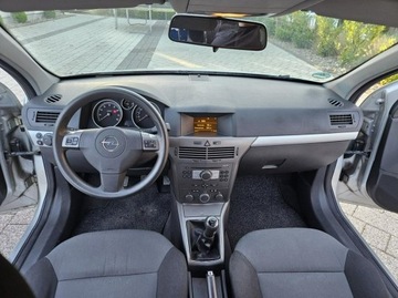 Opel Astra H Hatchback 5d 1.6 Twinport ECOTEC 105KM 2007 Opel Astra 1.6 105 km klima, elektryka, zadbany, zdjęcie 13