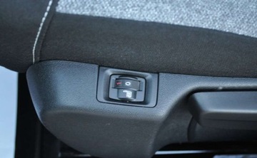 Citroen C3 III Hatchback 1.2 PureTech 110KM 2020 Citroen C3 C-SERIES Benzyna Klimatyzacja LED 1.2 Benzyna 110KM, zdjęcie 18