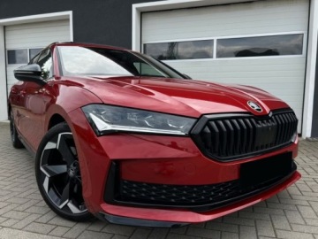 Skoda Superb IV Kombi Plug-in 1.5 TSI iV Plug-In 204KM 2026 SKODA Superb Sportline 1.5 TSI Plug-in Hybrid DSG 204KM 2026, zdjęcie 1