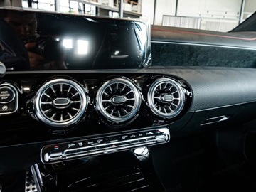 Mercedes CLA C118/X118 Coupe Facelifting 1.3 200 163KM 2025 MERCEDES-BENZ CLA 200 AMG Line Sedan 1.3 163KM 2025, zdjęcie 7