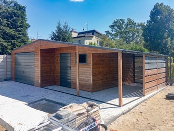 Garaż blaszany z wiatą 9x6m Matowa Czerń + Dąb rustykalny +furtka