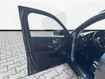 Mercedes GLC C254/X254 2022 Mercedes-Benz GLC 2.0 Benzyna 197KM, zdjęcie 9