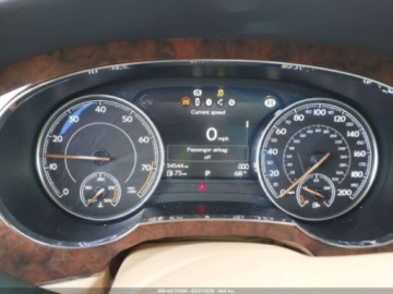 Bentley Bentayga 2019 Bentley Bentayga V8, 2019r., 4x4, 4.0L 4.0 Benzyna 542KM, zdjęcie 10