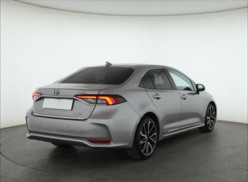 Toyota Corolla XII Sedan 1.8 Hybrid 122KM 2019 Toyota Corolla 1.8 Hybrid, Salon Polska, zdjęcie 4