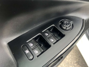 Alfa Romeo Giulietta Nuova II Hatchback 5d 1.4 TB 16v Mair 170KM 2011 Alfa Romeo Giulietta LEDY KLIMATYZACJA EL.SZYBY GRZANE FOTELE TEMPOMAT E.L, zdjęcie 13