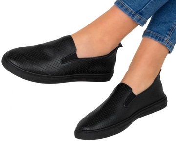 TRAMPKI CZARNE TENISÓWKI AŻUROWE SLIP ON WSUWANE WYGODNE 38