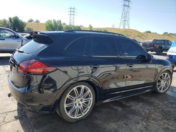 Porsche Cayenne II SUV 4.8 V8 420KM 2013 Porsche Cayenne 2013 Porsche Cayenne GTS 4.8 Benzyna 420KM, zdjęcie 4