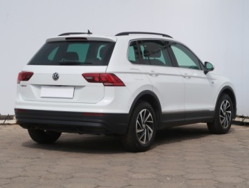 Volkswagen Tiguan II SUV 1.5 TSI EVO 150KM 2018 VW Tiguan 1.5 TSI, Salon Polska, Navi, Klima, zdjęcie 4