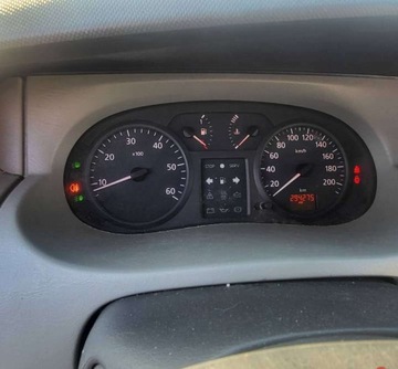 Renault Trafic II 2004 Renault Trafic Renault Trafic 2.5 dCi Passenger Privilege 2.5 Diesel 135KM, zdjęcie 7