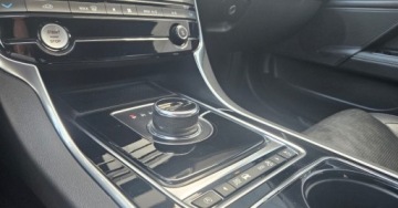 Jaguar XE Sedan 2.0 i4 180KM 2017 Jaguar XE 2.0 Diesel 180KM, zdjęcie 10