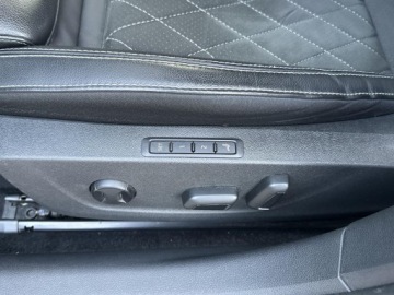 Skoda Octavia IV Kombi 2.0 TDI SCR 200KM 2021 Skoda Octavia RS 2.0 TDI 200KM 4x4 Hak Sound Syste, zdjęcie 31