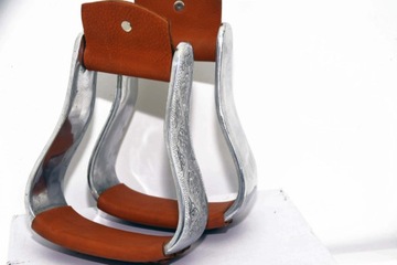 ЗАПАДНЫЕ СТРУПСЫ ИЗ США