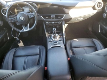 Alfa Romeo Giulia II Sedan Facelifting 2.0 Turbo 280KM 2021 Alfa Romeo Giulia TI 2021 2.0l 2.0 Benzyna 280KM, zdjęcie 7