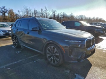 BMW X7 2025 BMW X7 M60i 2025 4.4 Benzyna 523KM, zdjęcie 4