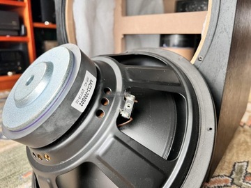 DYNAVOICE MAGIC MW-12 ЭФФЕКТИВНЫЙ САБВУТИК ДЛЯ ДОМАШНЕГО ТЕАТРА