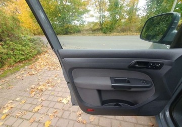 Volkswagen Caddy III Kombi Facelifting 1.2 TSI 85KM 2011 Volkswagen Caddy Volkswagen Caddy 1.2 (5-Si.) Trendline 1.2 Benzyna 86KM, zdjęcie 8