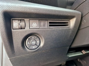 Citroen C4 III SUV 1.5 BlueHDi 131KM 2021 Citroen C4 Hed-Up. Automat. Asystent pasa, zdjęcie 28