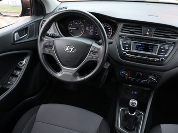 Hyundai i20 II Coupe 1.2 MPI 84KM 2016 Hyundai i20 1.2, Salon Polska, 1. Właściciel, zdjęcie 6