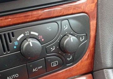 Mercedes Klasa C W203 Sedan W203 1.8 (C 200 Kompressor) 163KM 2005 Mercedes-Benz Klasa C Zarejestrowany - benzyna - 1,8 - 163 KM 1.8 Benzyna, zdjęcie 31