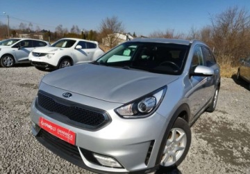 Kia Niro I Crossover 1.6 GDi Hybrid 141KM 2017 Kia Niro Kia Niro 1.6 hybryda klima kamera stan bdb gwarancja przebiegu 1.6