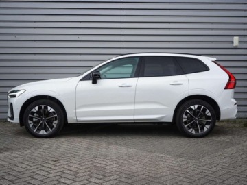 Volvo XC60 II 2026 VOLVO XC60 B5 AWD Ultra Dark Suv 2.0 (250KM) 2026, zdjęcie 2