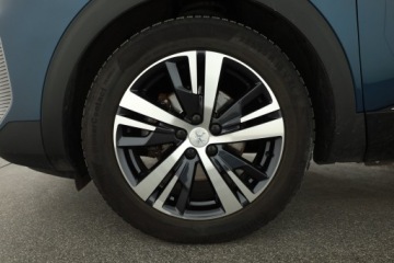 Peugeot 5008 II Crossover Facelifting 1.2 PureTech 130KM 2021 Peugeot 5008 PureTech 130, Automat, 7 miejsc, zdjęcie 17