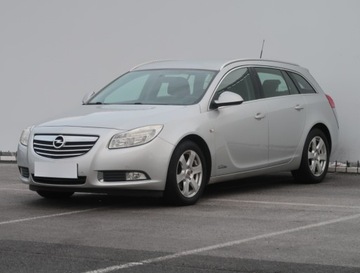 Opel Insignia I Sports Tourer 1.8 Twinport ECOTEC 140KM 2010 Opel Insignia 1.8, GAZ, Klima, Klimatronic, zdjęcie 1