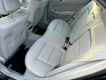 Mercedes Klasa E W212 Limuzyna 200 CGI BlueEFFICIENCY 184KM 2011 Mercedes E 200 CGI, 1.8B, Idealny-jak now,Alufelgi, zdjęcie 7