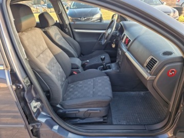Opel Vectra C Sedan 1.9 CDTI ECOTEC 120KM 2007 Opel Vectra Opel Vectra C 1.9 1.9 Tdi Raty Zamiana 1.9 Diesel 120KM, zdjęcie 10