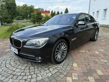 BMW Seria 7 F01 Sedan 750i 407KM 2008