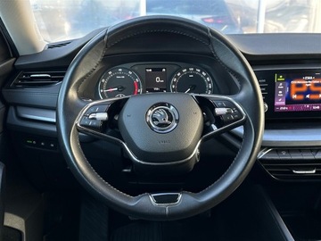 Skoda Octavia IV Liftback 1.5 TSI EVO 150KM 2021 Skoda Octavia 1.5TSI 150KM Ambition l Reflektory L, zdjęcie 13