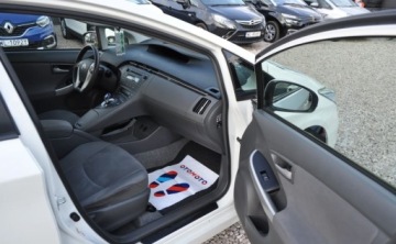 Toyota Prius III 2009 Toyota Prius 1.8 Hybryda 136KM, zdjęcie 13