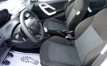 Peugeot 208 I Hatchback 3d 1.0 VTI 68KM 2014 Peugeot 208 1.0VTi 68KM Klima Niski przebieg Zero korozji Oryginalne szyby, zdjęcie 20