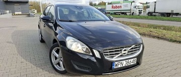 Volvo V60 I Kombi 1.6 T3 150KM 2012 Volvo V60 Volvo V60 T3 Kinetic 1.6 Benzyna 150KM