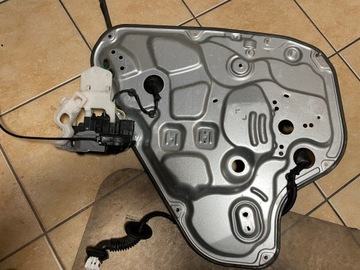 Hyundai OE 83480-2R050 system mocowania podnośnika drzwi I30