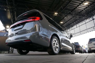 Chrysler Pacifica II 3.6 V6 291KM 2022 Chrysler Pacifica Limited 3.6L V6 291KM Panorama Radar Odkurzacz Cam360 Ma, zdjęcie 38