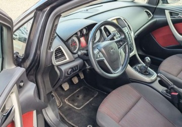 Opel Astra J Hatchback 5d 1.4 Turbo ECOTEC 140KM 2011 Opel Astra sprowadzone zarejestrowane 1.4 Benzyna 140KM, zdjęcie 12