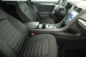 Ford Mondeo V Liftback Facelifting 2.0 EcoBlue 150KM 2020 Ford Mondeo 2.0 EcoBlue, Salon Polska, Serwis ASO, zdjęcie 6