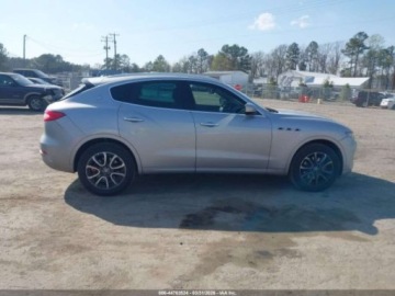 Maserati Levante 2017 Maserati Levante 2017 3.0l 3.0 Benzyna 345KM, zdjęcie 5