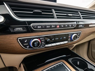 Audi Q7 II SUV 3.0 TDI 272KM 2017 Od ręki - AUDI Q7 3.0 TDI S-Line quattro Tiptr. Suv 272KM 2017, zdjęcie 23