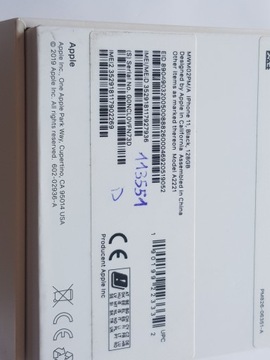 Apple iPhone 11 4 GB / 128 GB 4G (LTE) czarny bez blokady komplet