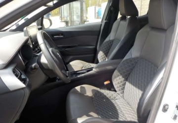 Toyota C-HR I Crossover Facelifting 1.8 Hybrid 122KM 2020 Toyota C-HR Okazja 1.8 Hybryda 122KM, zdjęcie 31