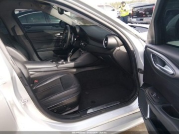 Alfa Romeo Giulia II Sedan 2.0 TBi 280KM 2017 Alfa Romeo Giulia 2017 Alfa Romeo Giulia AWD 2.0 Benzyna 280KM, zdjęcie 10