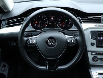 Volkswagen Passat B8 Limousine 1.8 TSI BlueMotion Technology 180KM 2015 VW Passat 1.8 TSI, Salon Polska, Automat, Navi, zdjęcie 17