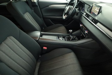 Mazda 6 III Sedan Facelifting 2016 2.0 SKYACTIV-G 145KM 2018 Mazda 6 2.0 Skyactiv-G, Salon Polska, Navi, Xenon, zdjęcie 8