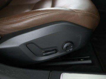 Volvo V90 II Kombi 2.0 D4 190KM 2017 Volvo V90 4x4 automat czekladowe skóry full LED, zdjęcie 36